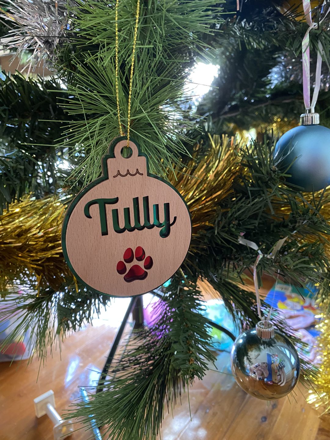 Customer photo review of Personalised Pet Mirror and Wood Christmas Ornaments