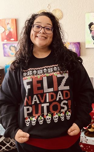 Customer photo review of 2022 Feliz Navidad Putos OG Navidad Sweatshirt