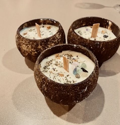 Customer photo review of Candle Making Kit Coconut - Starter DIY Kit With Coco Soy Wax Blend & 60ml Fragrance