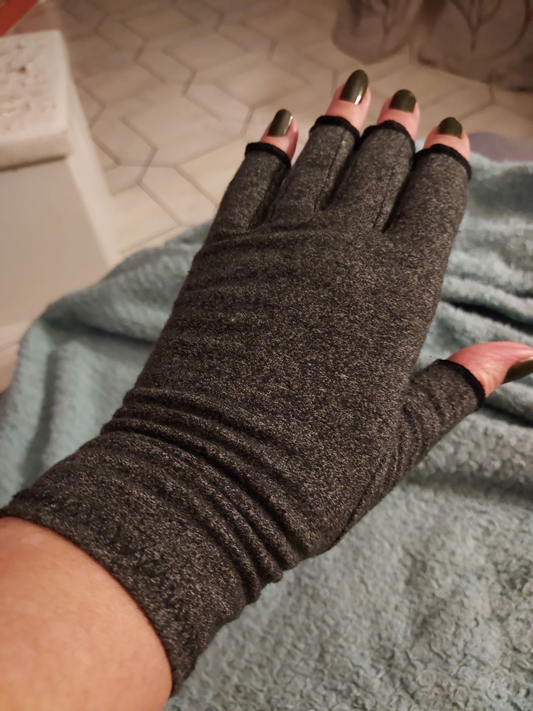 Customer photo review of Gants de compression anti-douleurs