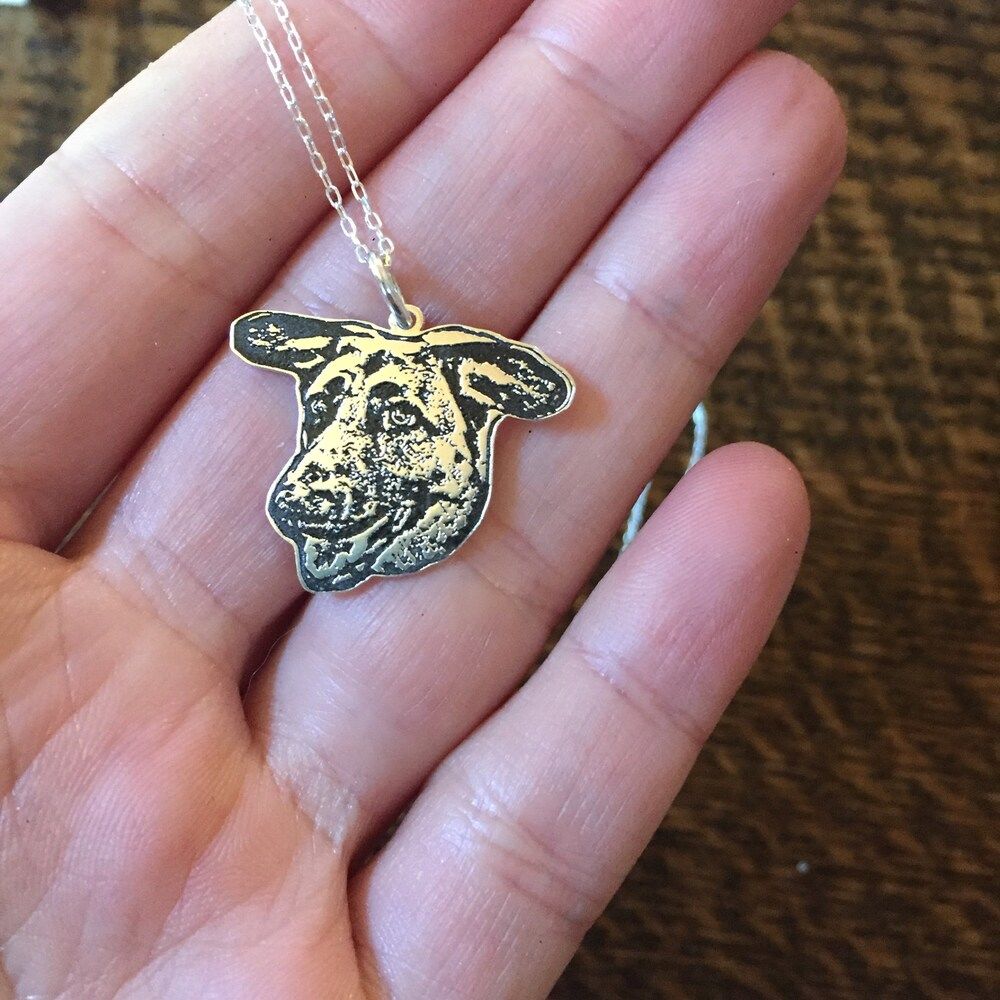 Customer photo review of Personalized Silver Cat Necklace (925 Sterling Silver)