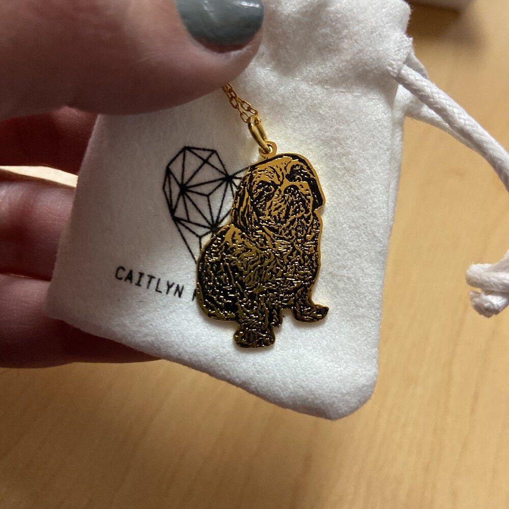 Customer photo review of Personalized Silver Cat Necklace (925 Sterling Silver)