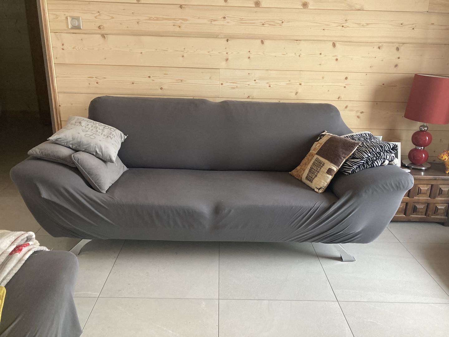 Customer photo review of Gris anthracite - Housses Extensibles de Fauteuil et Canapé