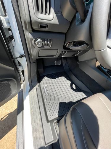 Customer photo review of Pisos Calce Perfecto Chevrolet Colorado años 2018 al 2023