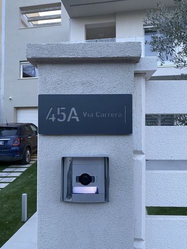 Customer photo review of Numero civico e testo modello Stencil Horizontal