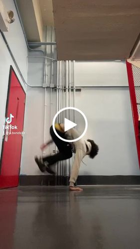 Customer video review of Classic Graduation Sweatsuit