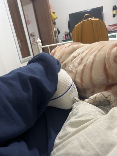 Customer photo review of כרית אורתופדית לרגליים | לשינה עמוקה וללא כאב