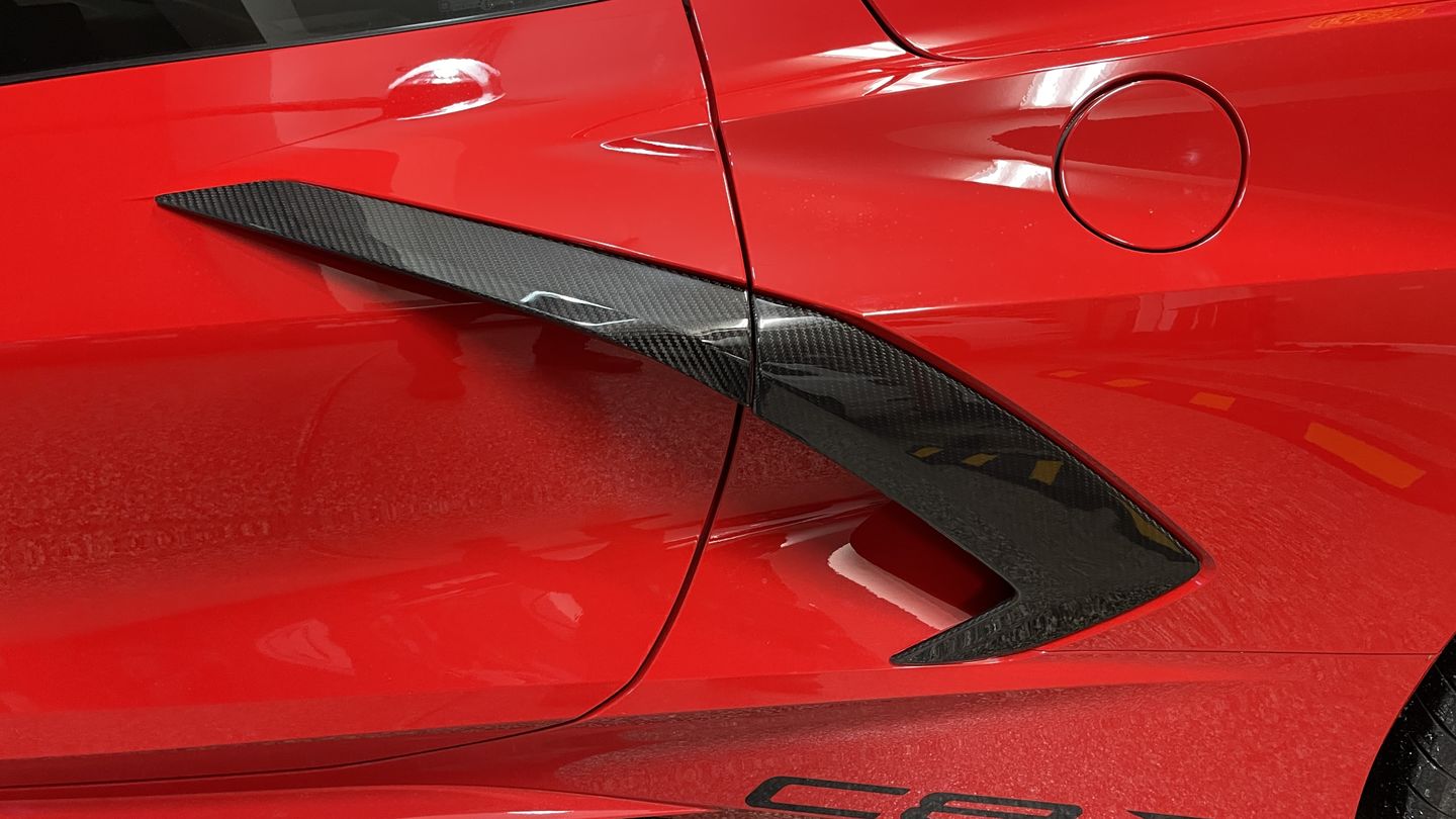 Customer photo review of Corvette C8 Carbon Fiber Side Door Garnish