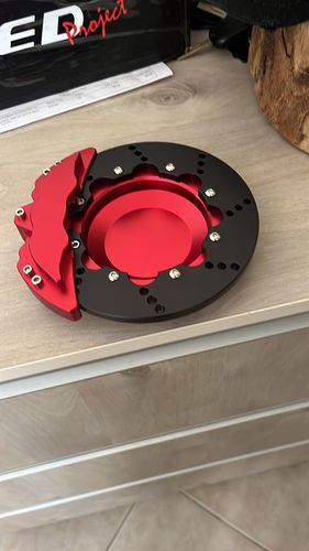 Customer photo review of Car Brake Caliper Shape Ashtray Spinning Black Plain Cigarette