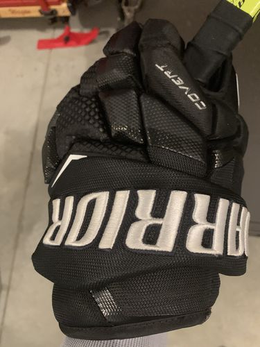 Customer photo review of Warrior Covert QRE 10 Senior Hockey Gloves
