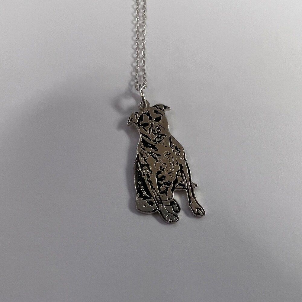 Customer photo review of Personalized Silver Cat Necklace (925 Sterling Silver)