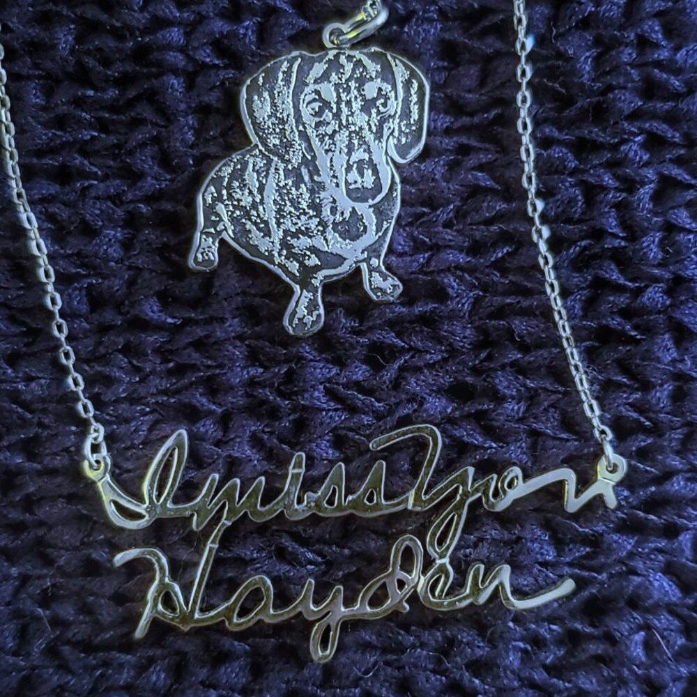 Customer photo review of Personalized Silver Cat Necklace (925 Sterling Silver)
