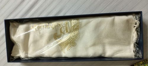 Customer photo review of Pashtush Womens Stole, Fine Wool Scarf, Paisley Jacquard Weave, Maroon
