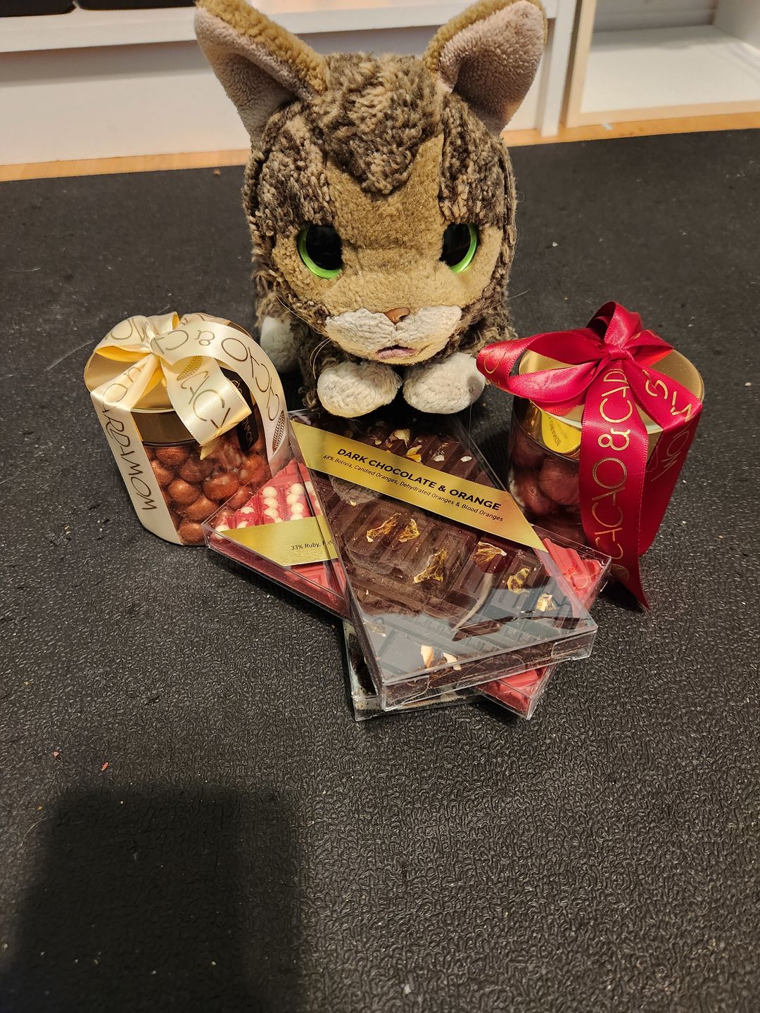 Customer photo review of Strawberry-Passion Macadamia Dragee