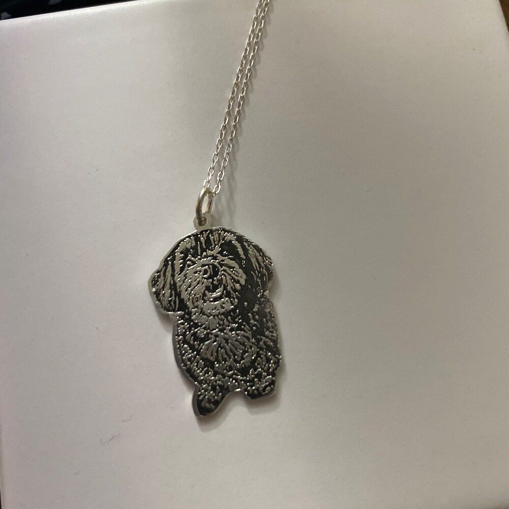 Customer photo review of Personalized Silver Cat Necklace (925 Sterling Silver)