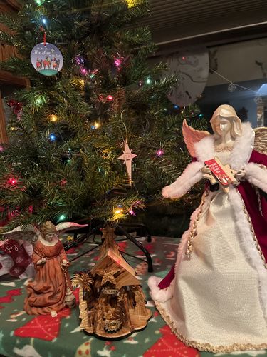 Customer photo review of Olive Wood Nativity Scene with Music Box(8x6 inches)