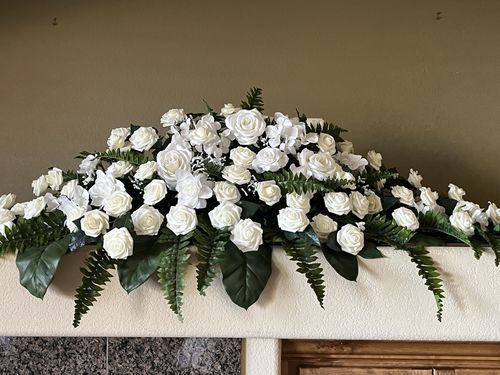Customer photo review of Wholesale 25 Pcs Artificial Flowers Rose Flower Look Real Bulk with Stems for DIY