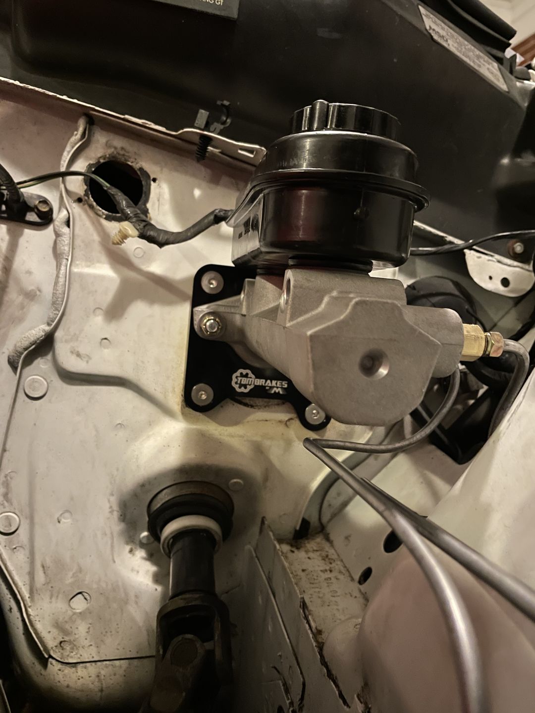Customer photo review of Motion Raceworks 1994-04 SN95 New Edge Mustang Billet Aluminum Master Cylinder Conversion Kit 20-10008
