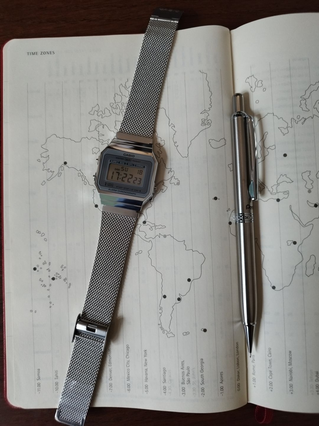 Customer photo review of Reloj Casio Vintage A700WM-7ADF Plateado Milanese Slim