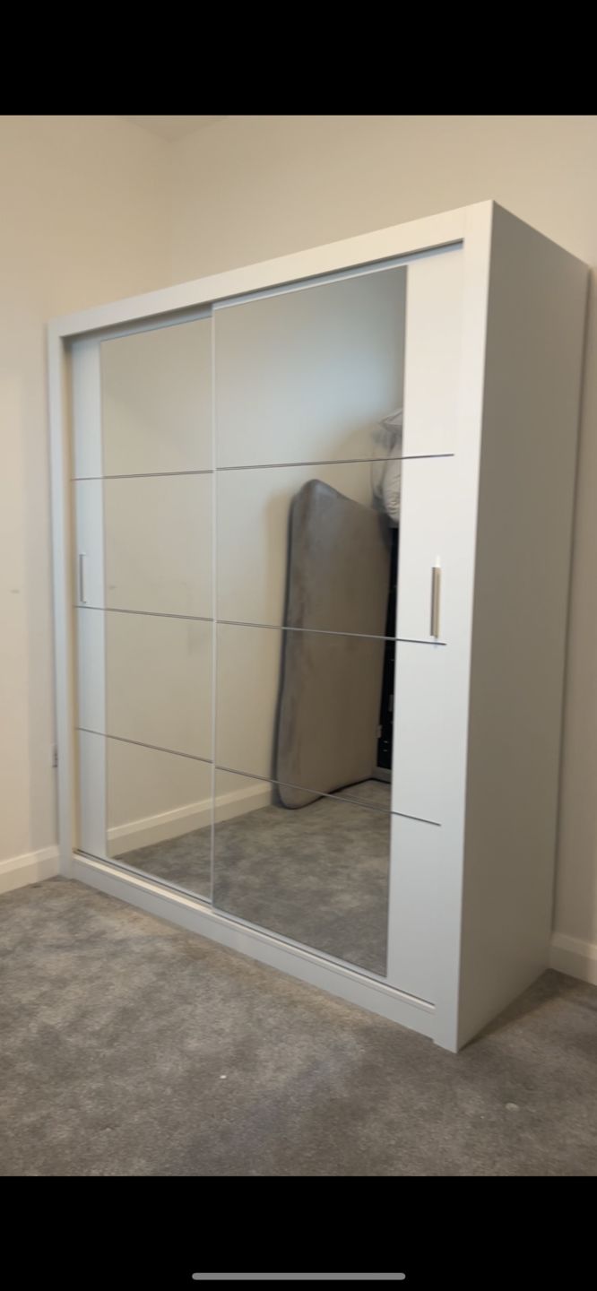 Customer photo review of Arti 3 - 2 Sliding Door Wardrobe 181cm