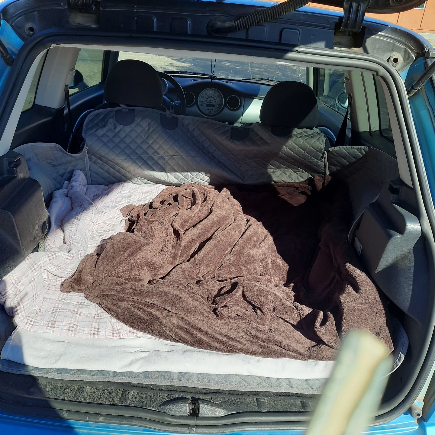 Customer photo review of Waterproof Cargo Area Cover