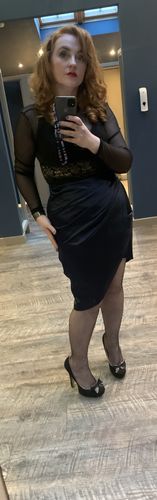 Customer photo review of Flattering Ruched Royal Skirt- Royal Blue (60% NON REFUNDABLE)