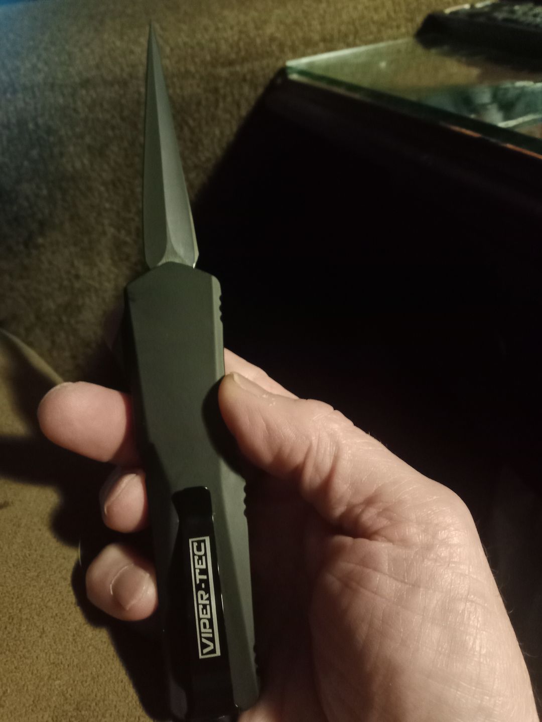 Customer photo review of Black Ghost D/A OTF - Hornet Blade
