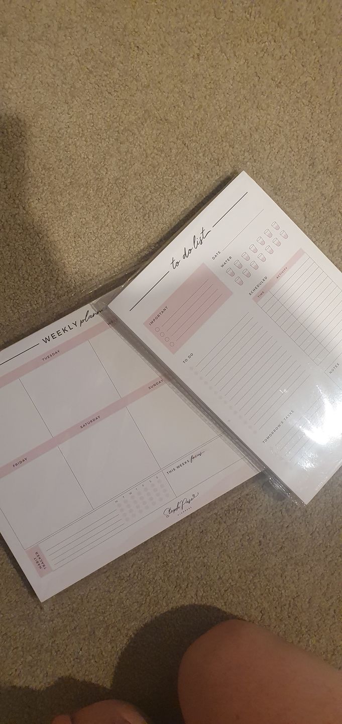 Customer photo review of NEW Blush Weekly Planner Magnet