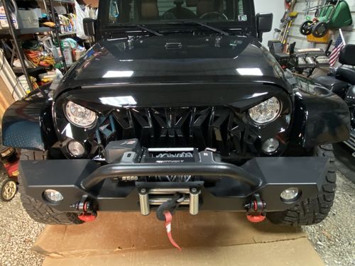 Customer photo review of Shark Grille - Glossy Black for 07-18 Wrangler JK/ JKU