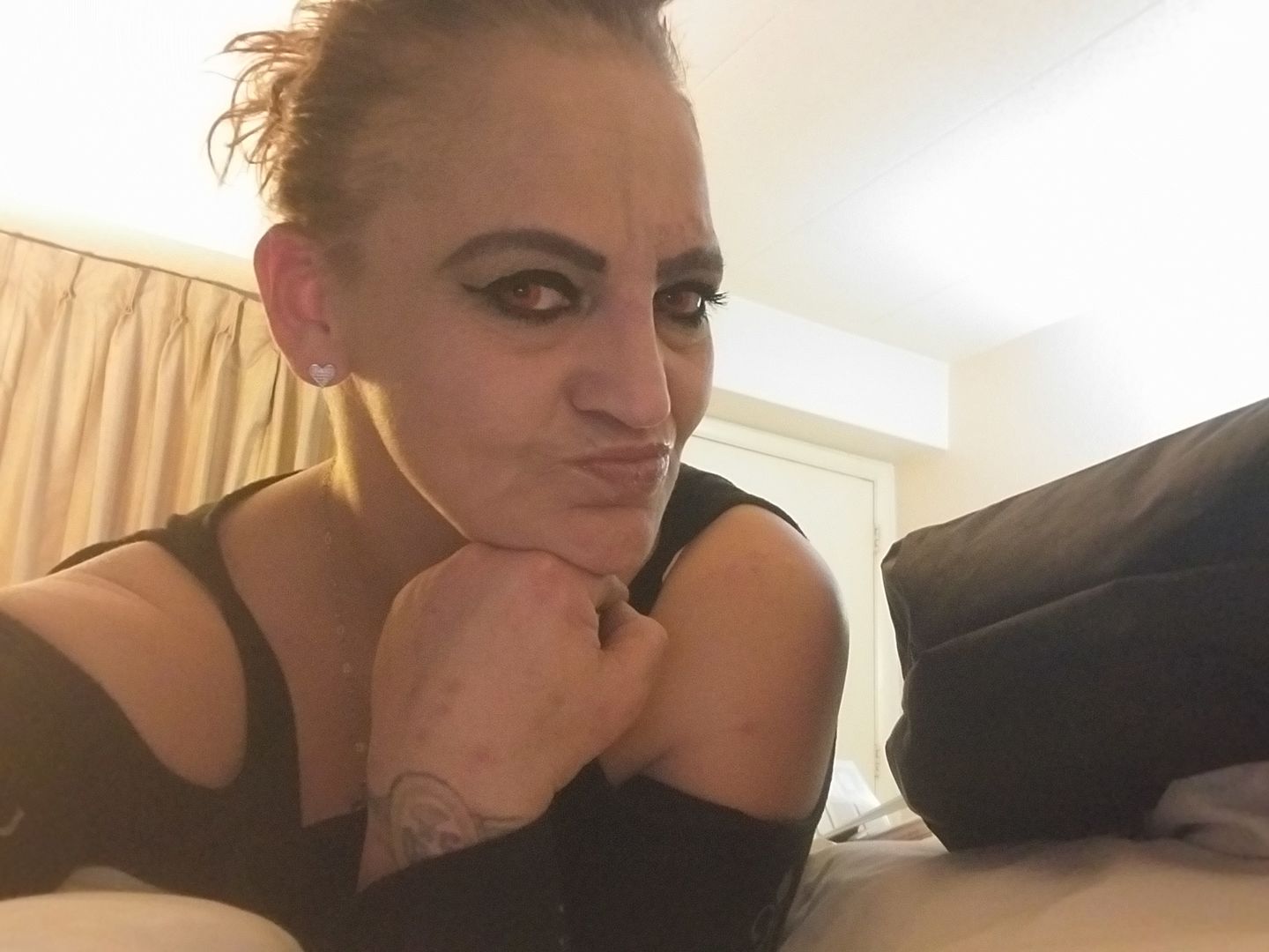 Customer photo review of Halloween Redout Prescription Colored Contact Lenses