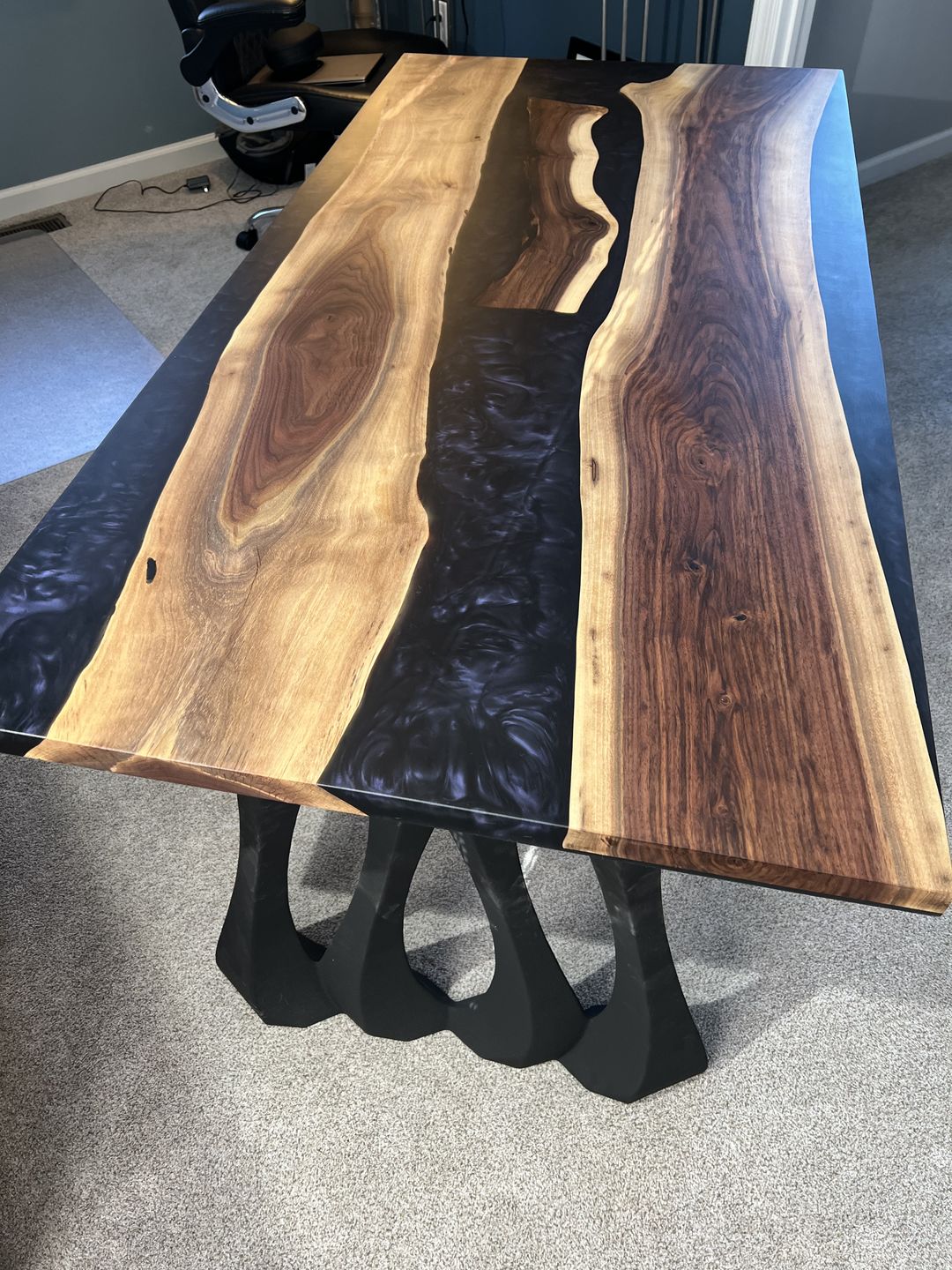 Customer photo review of Metal Table Legs - 410 Radix - 28H inch - Set of 2 pcs - Flowyline