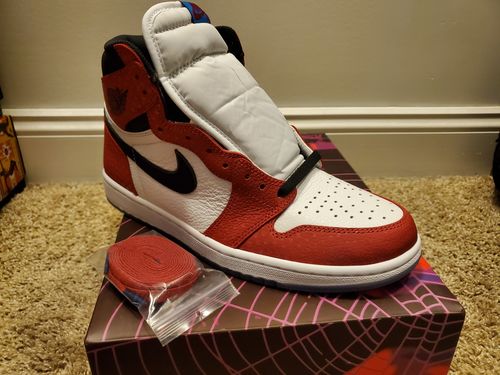 Customer photo review of Jordan 1 Retro High Spider-Man Origin Story