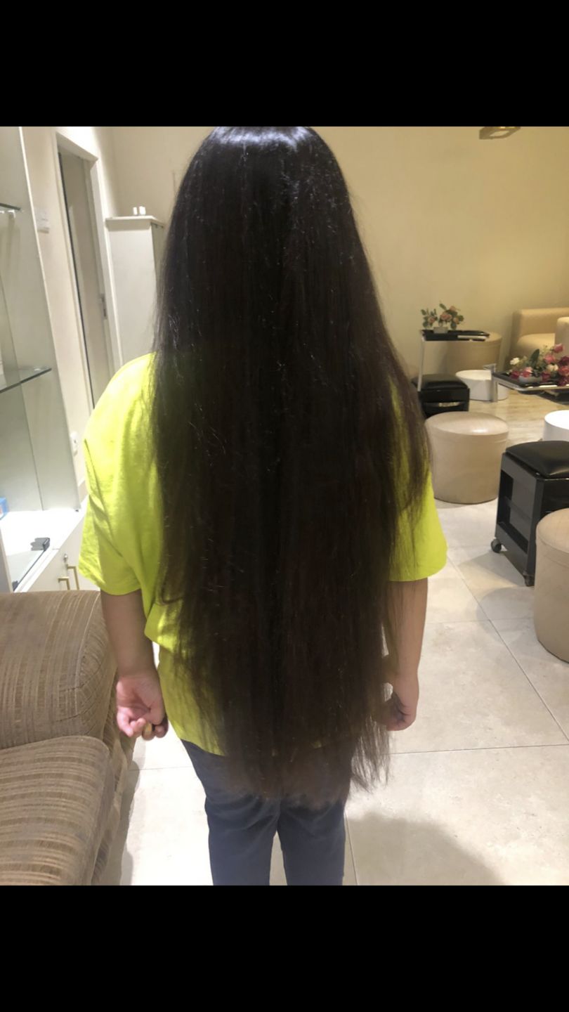 Customer photo review of Amla Oil – Lessen Hair Loss, Boosts Hair Growth, Treats Dry Scalp & Prevents Premature Hair Greying