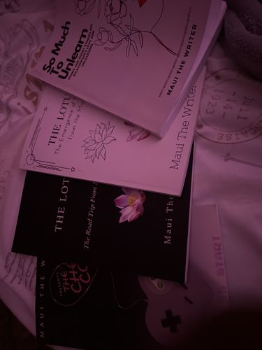 Customer photo review of Paperback Book Bundle Deals
