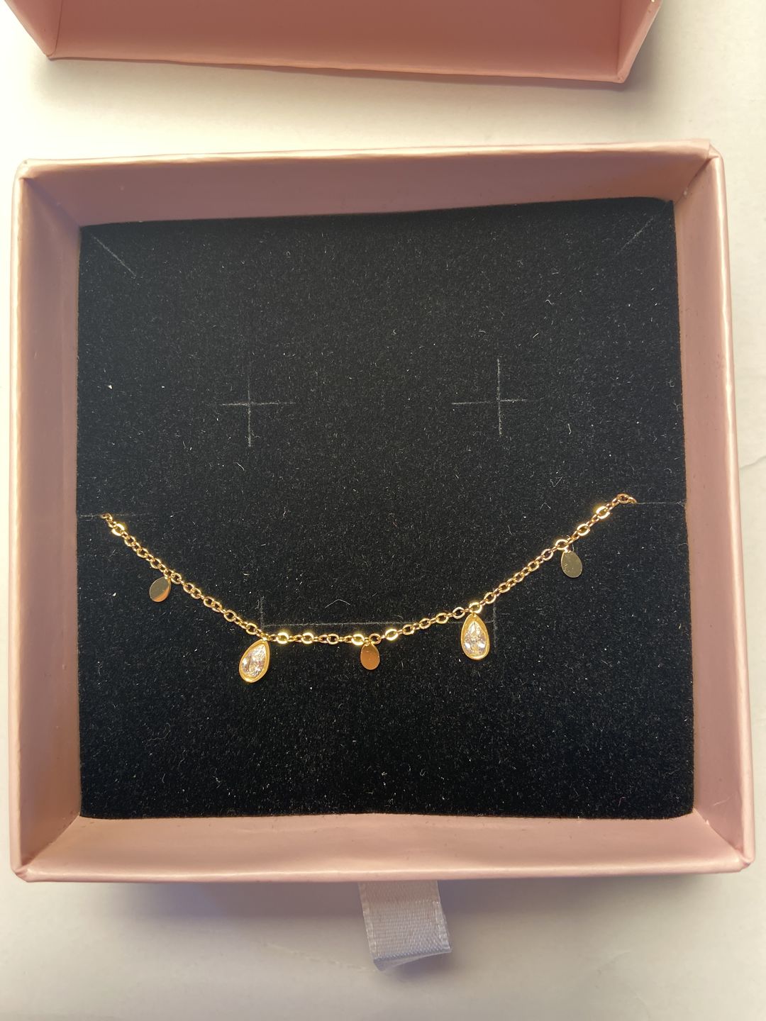 Customer photo review of Shine Drops Armband | 18K vergoldet