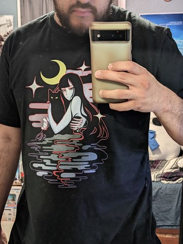 Customer photo review of Starlight • T-Shirt [Monthly Exclusive]