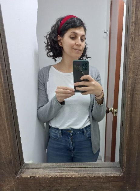 Customer photo review of Balaca - Little Jenny Rojo velvet
