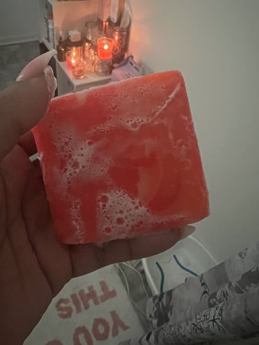 Customer photo review of Sweet and Low Yoni Bar