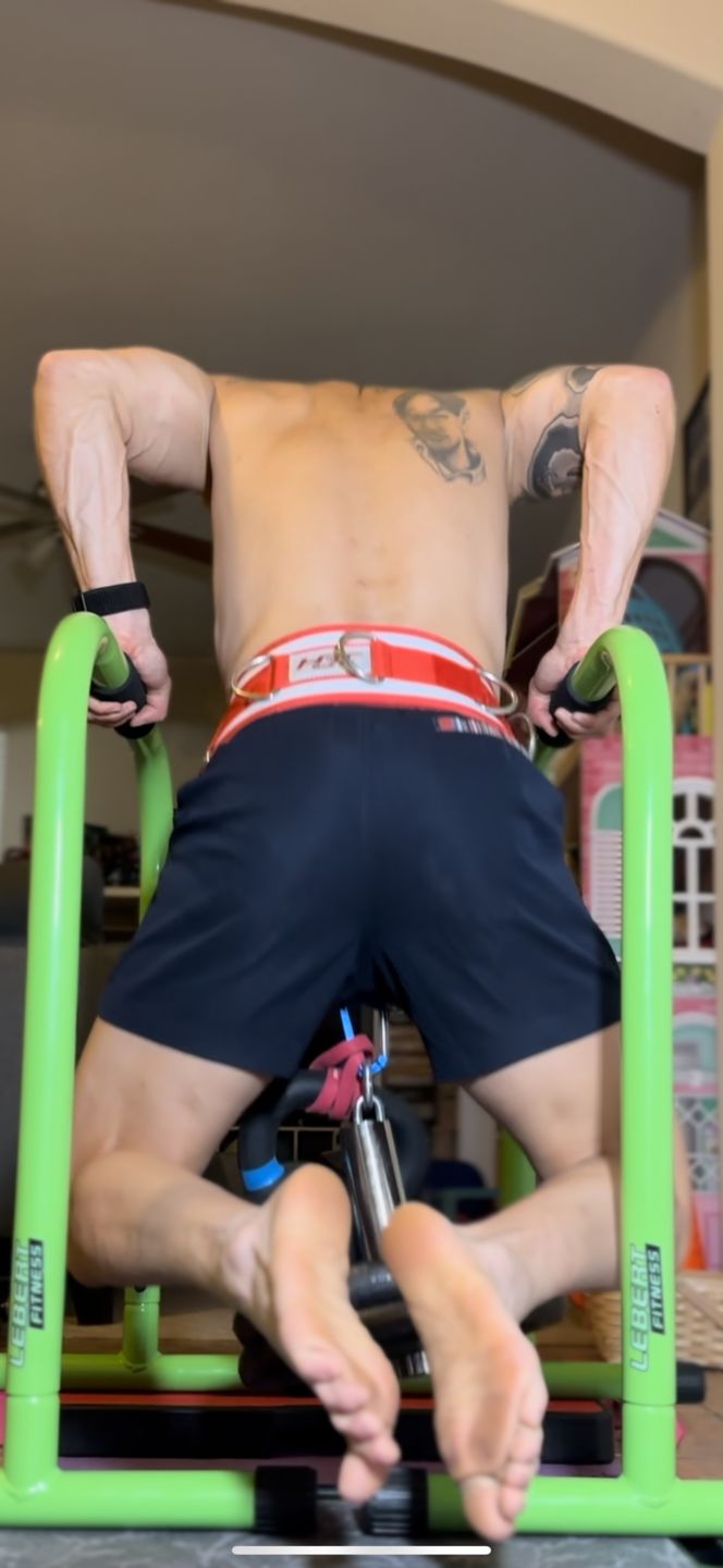 Customer photo review of 3 In One Weight Lifting Belt/ Chain Belt/ Ring Belt