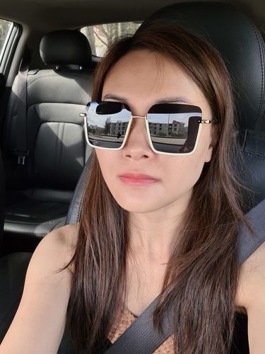 Customer photo review of Metal frame fashion uv sunglasses