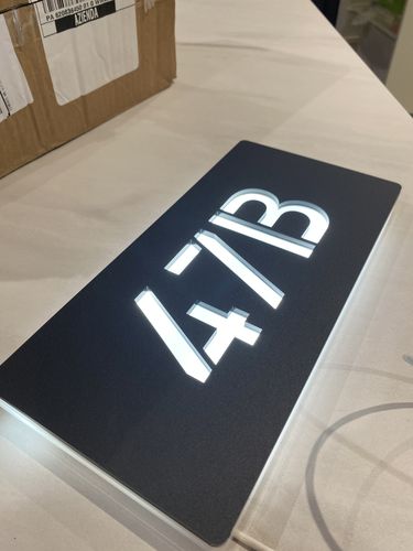 Customer photo review of Numero civico luminoso modello Lux Horizontal