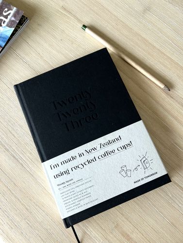 Customer photo review of 2025 Weekly Diary