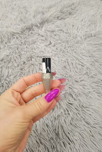 Customer photo review of GlowSkönhet™ Diamant Glitter Eyeliner