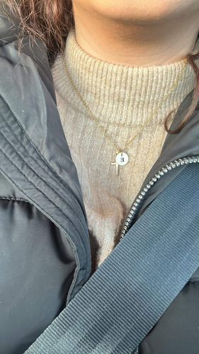 Customer photo review of Collier initiale croix  - ABBA
