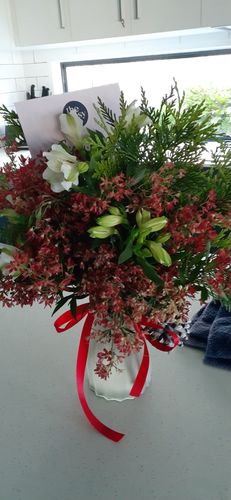Customer photo review of Christmas Bush Vase