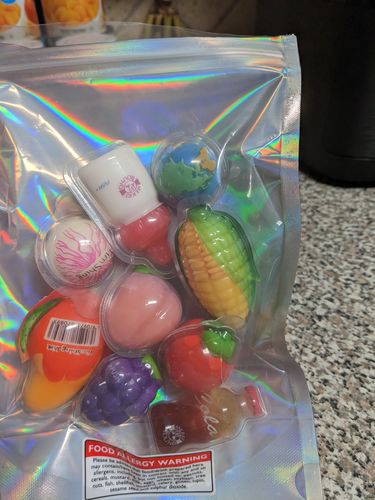 Customer photo review of Filled Gummy Balls Mix