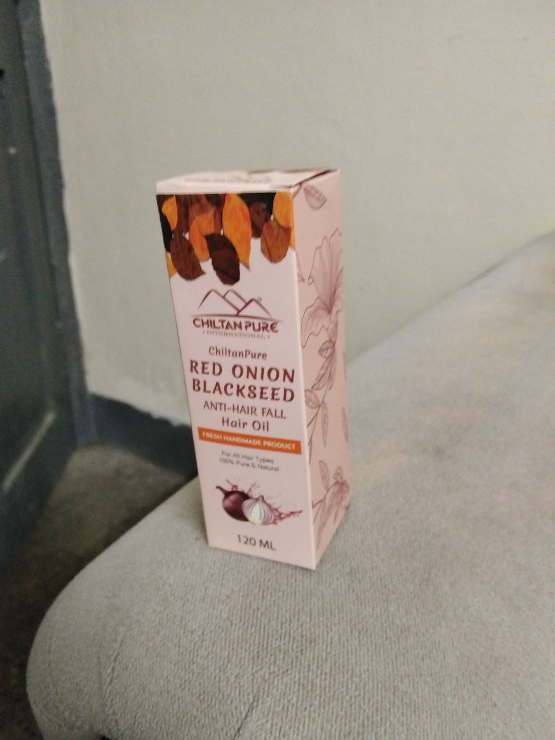 Customer photo review of Red Onion Blackseed Oil- Enhances Hair Growth, Anti-Hair fall, Prevents Premature Hair Growing, Makes Hair Strong & Glossy