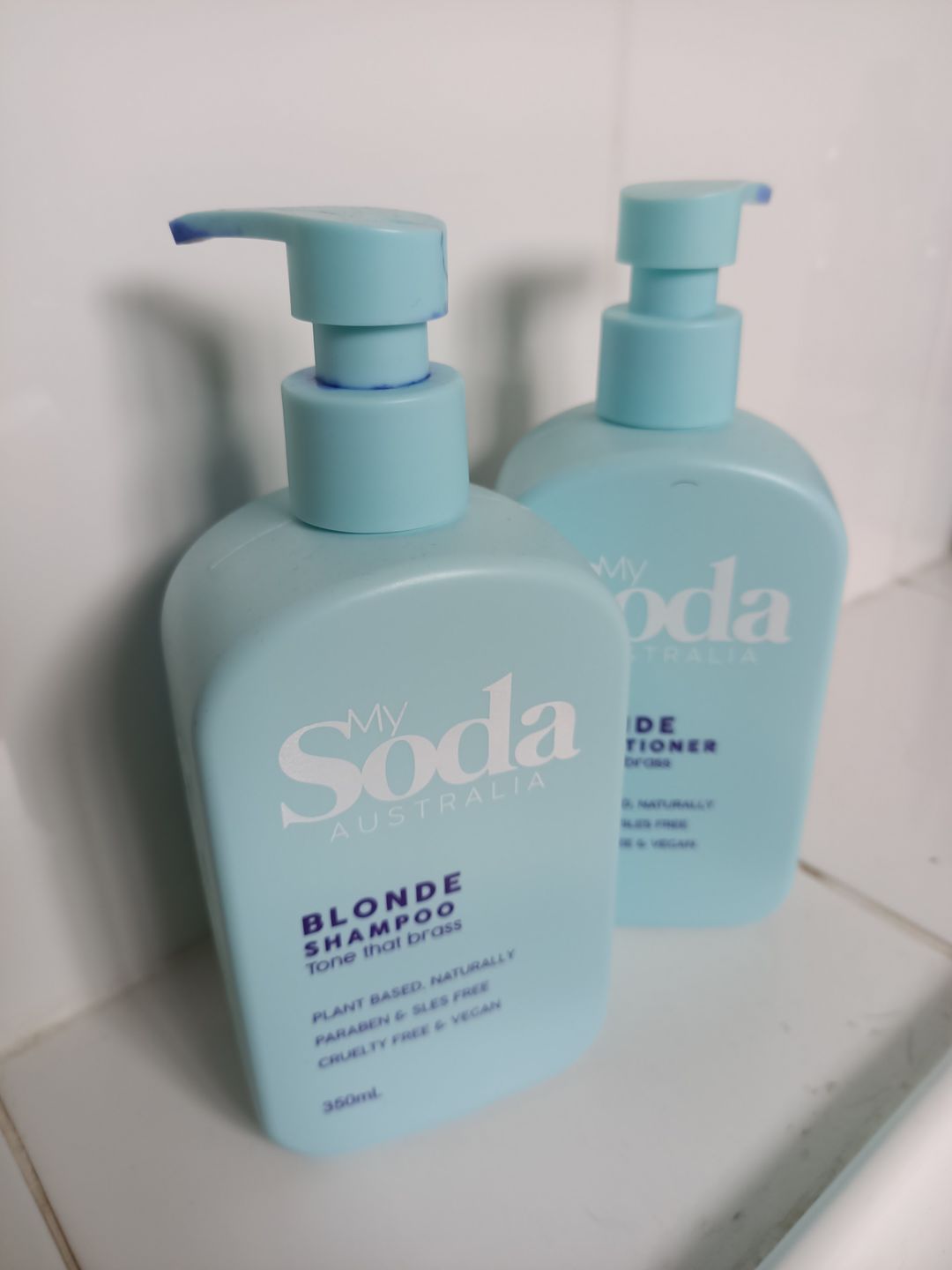 Customer photo review of BLONDE SHAMPOO 350mL