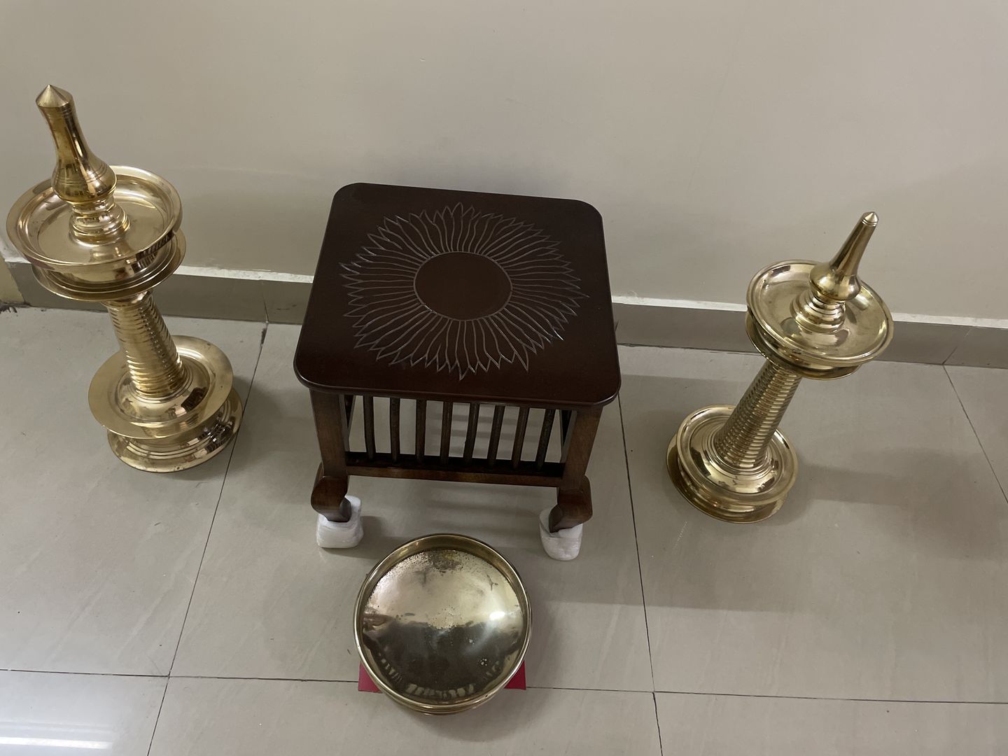 Customer photo review of Mango Wood Walnut Finish Handmade Carving Classic Side Table for Living Room (Brown)