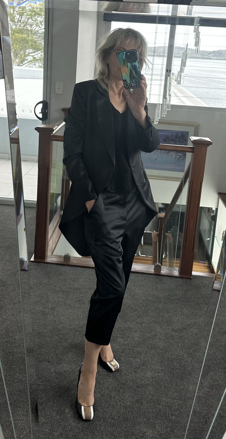 Customer photo review of Woman Black Fitted Jacket with Long Sleeves
